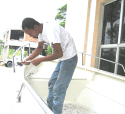 Fibre Glass Boat Repairing Image